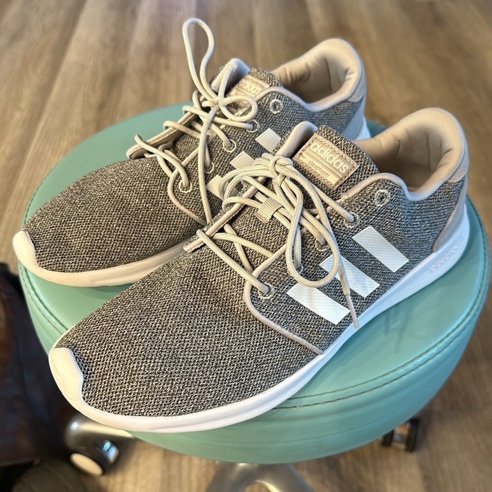 Adidas cloud foam grey/white running shoe size 11 - Picture 2 of 9